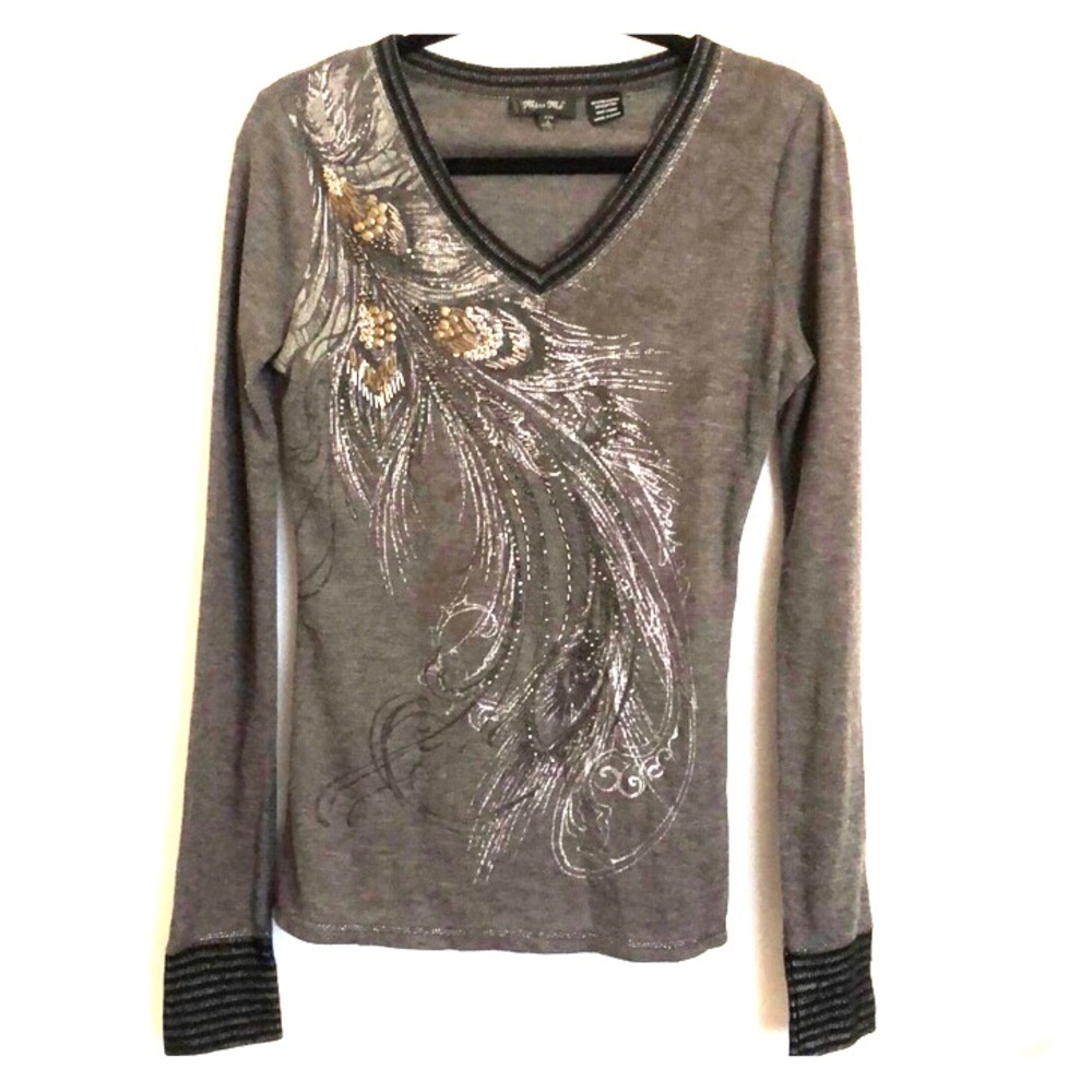 REPOSH 🛍GORGEOUS🛍 MISS ME feather detail top